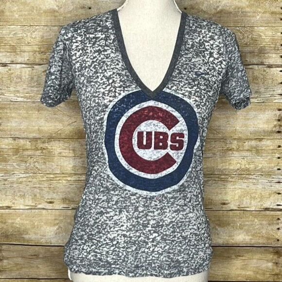 NIKE CHICAGO CUBS V-NECK BURNOUT SEMI-SHEER CASUAL GAMEDAY CUBBIES T-SHIRT MED - Picture 1 of 3